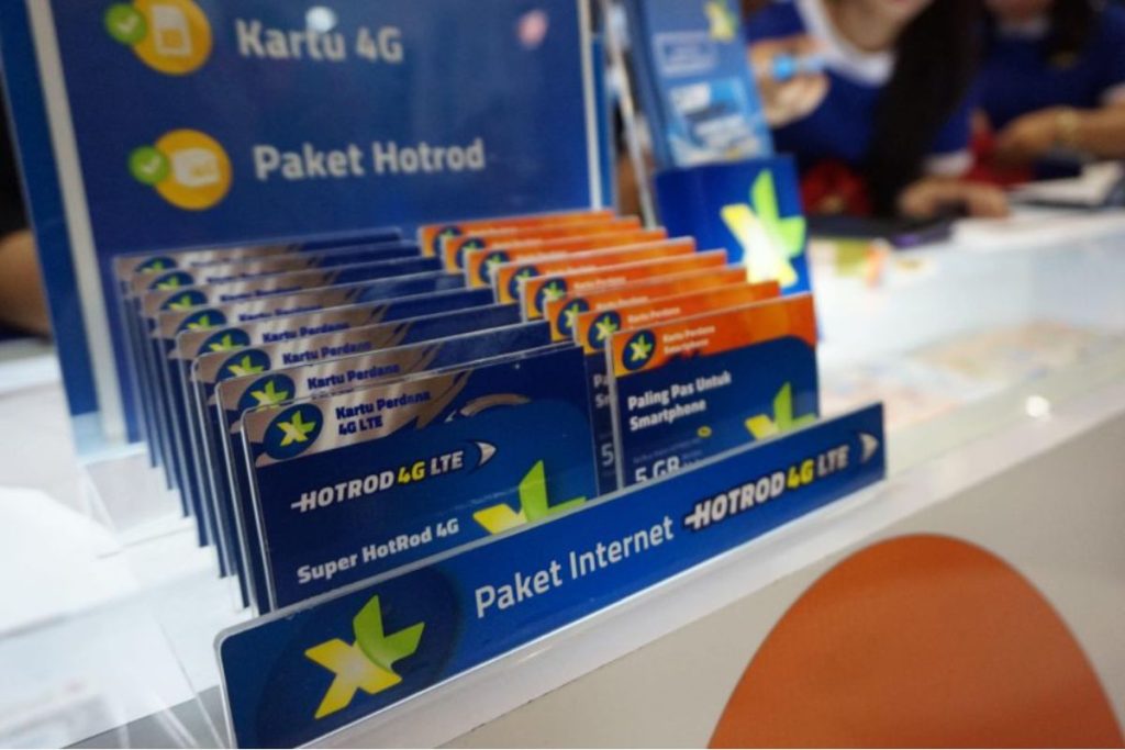 The main telecom providers at DPS airport are Telkomsel, Indosat IM3, XL Axiata and Smartfren . Here's an overview of what's available from each: