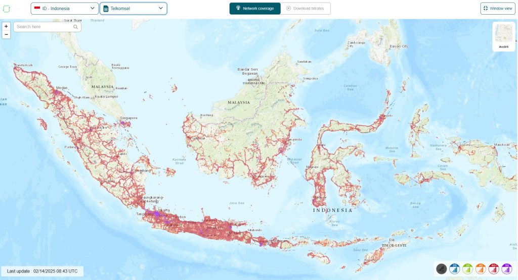 With over 169,000 4G base stations covering 98% of the population, Telkomsel has the most extensive network in Indonesia. It offers connectivity across all major islands and cities including Jakarta, Bali, Sumatra, Java, Kalimantan, Sulawesi, Maluku.